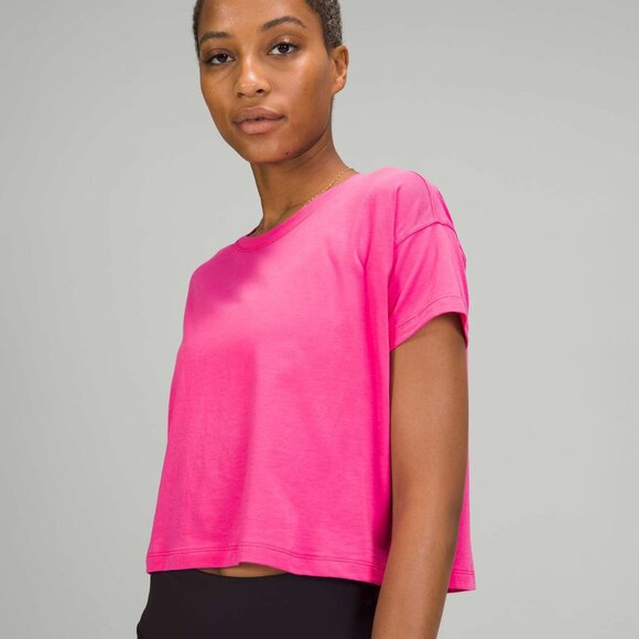 lululemon Sonic Pink Cates Tee size 4 - Picture 4 of 10
